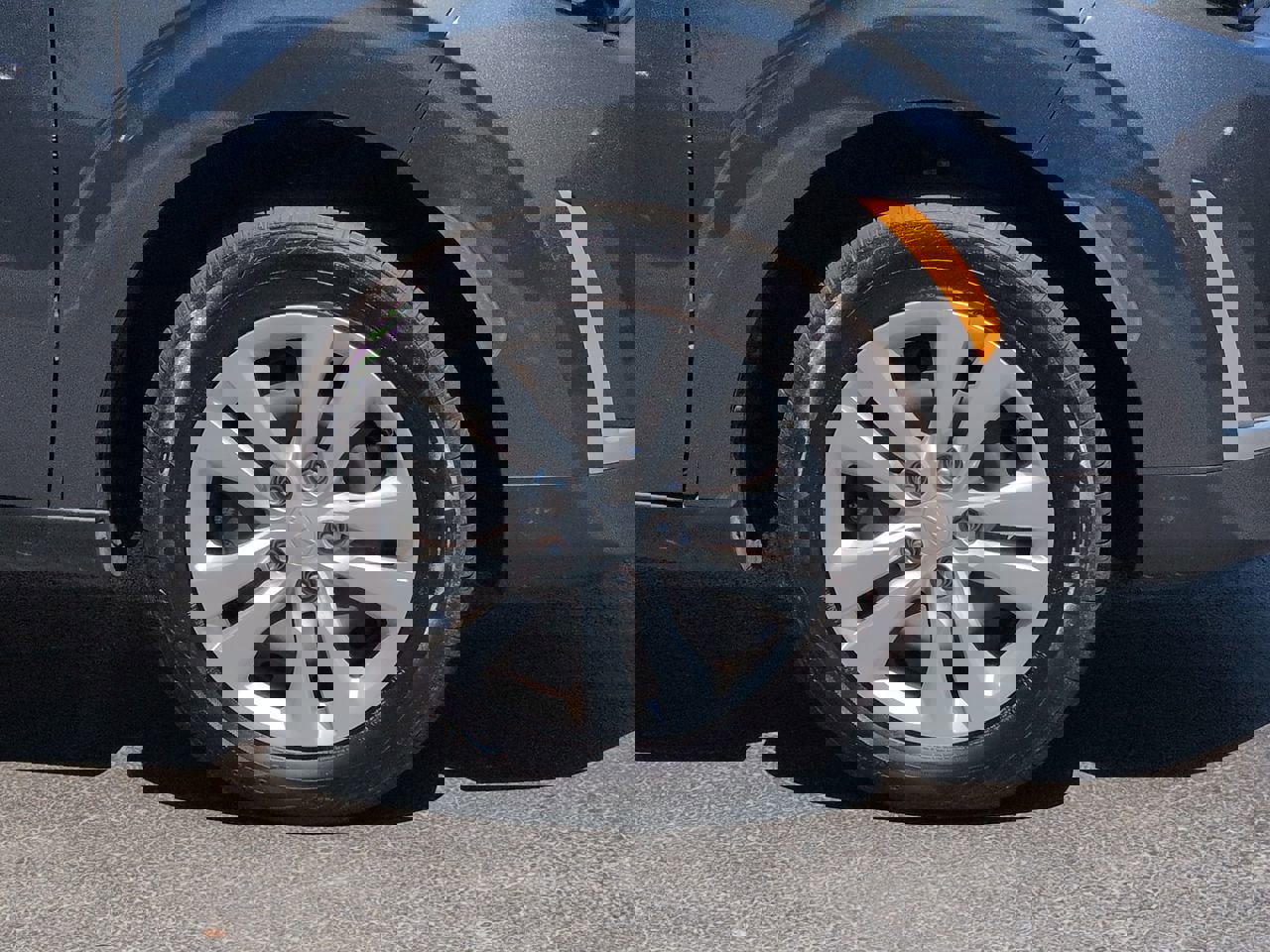 Used 2025 Kia Soul LX image 11