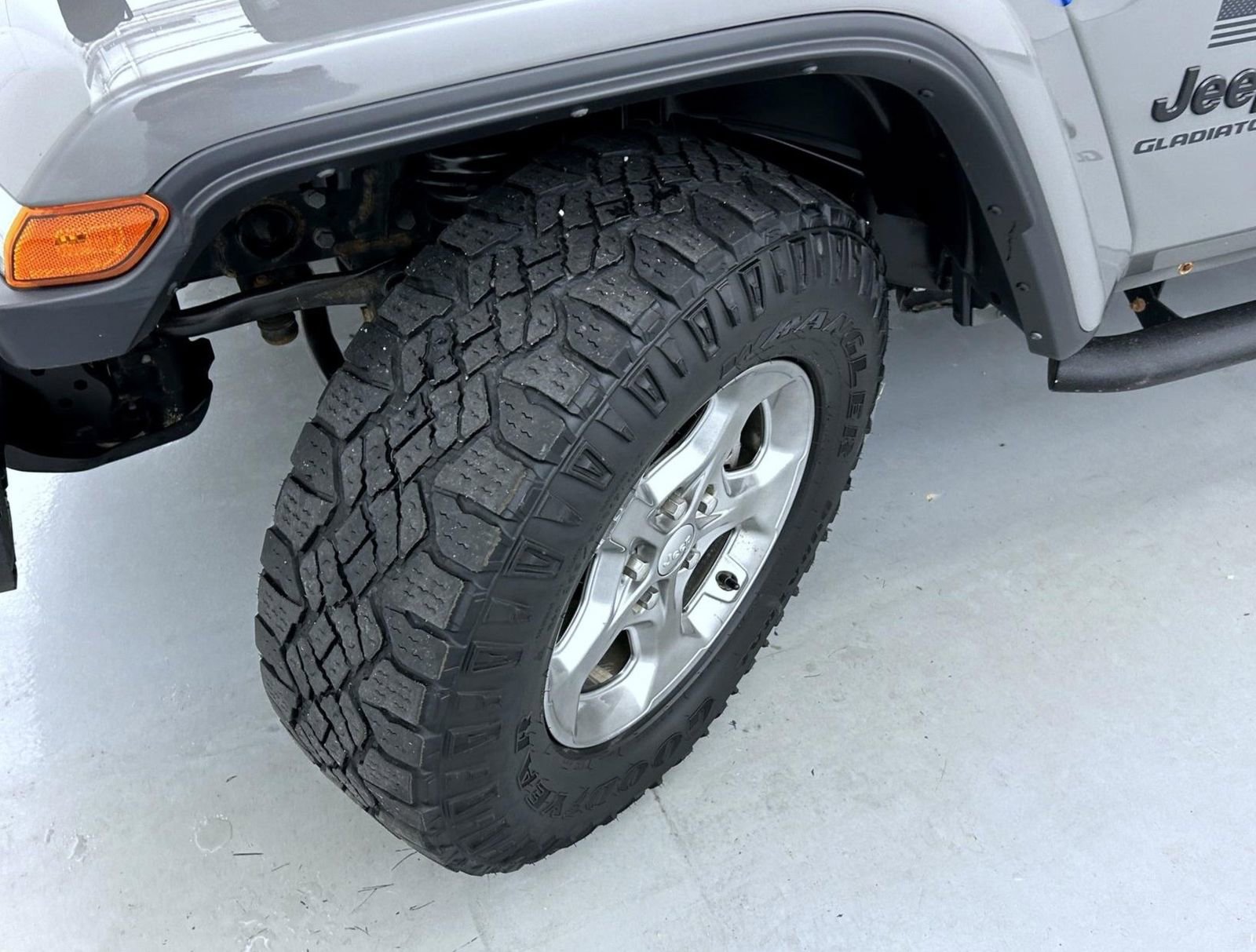 Used 2021 Jeep Gladiator Sport image 24