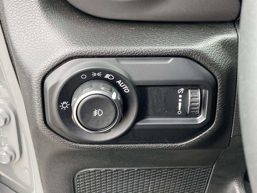 Used 2023 Jeep Wrangler Unlimited Sport image 28