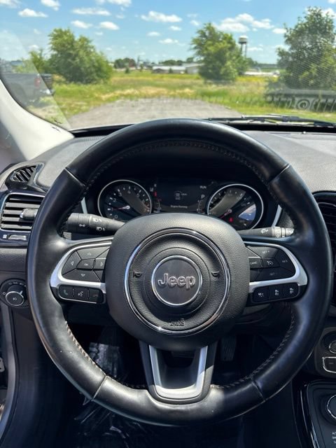Used 2021 Jeep Compass Limited w/ Sun and Sound Group AWD/4WD image 10