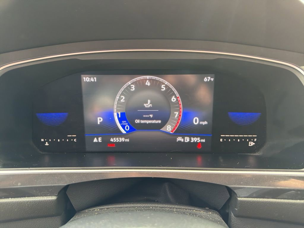 Used 2022 Volkswagen Tiguan SE w/ Panoramic Sunroof Package image 16