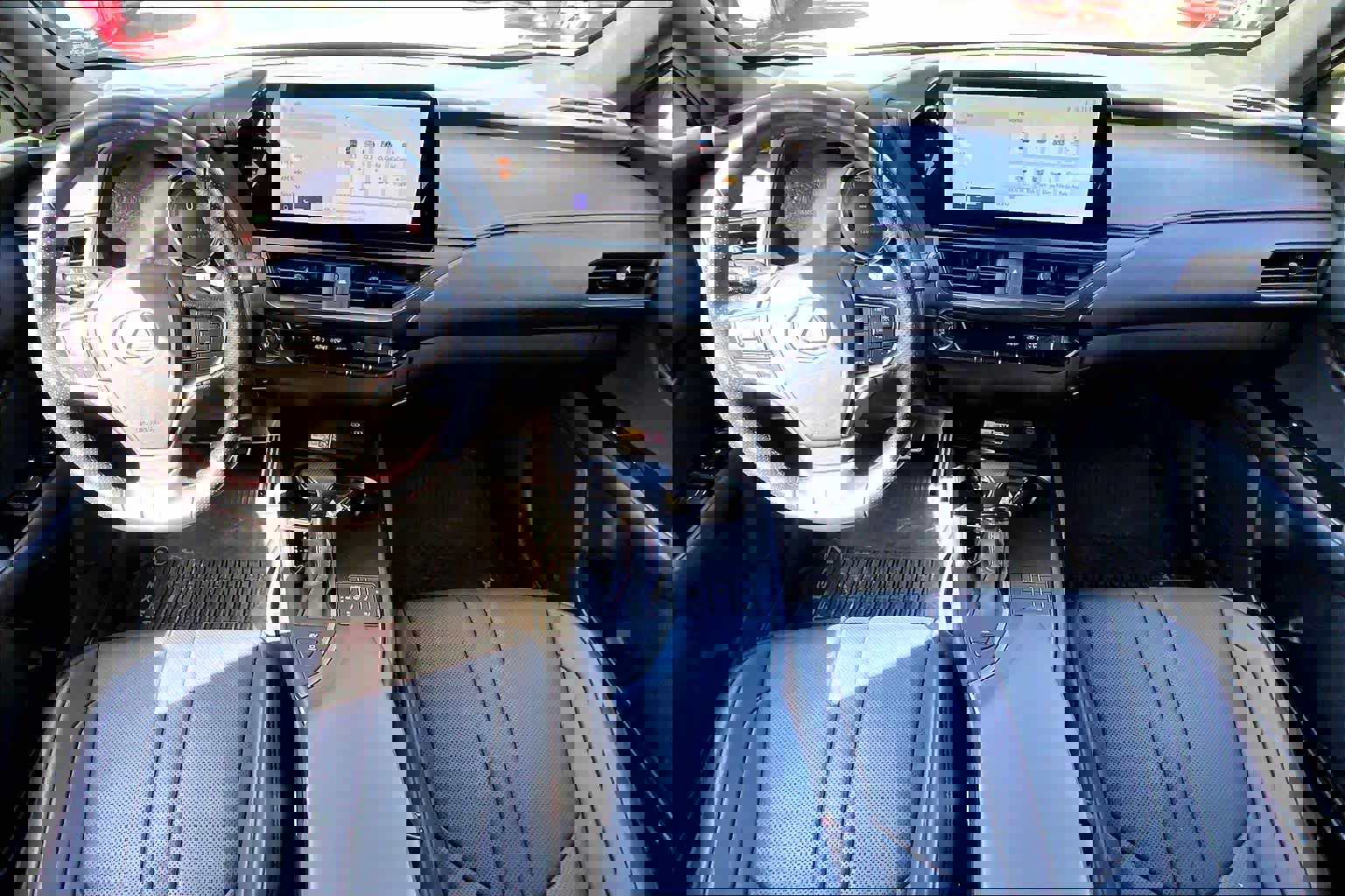 Certified 2023 Lexus UX 250h F Sport image 17