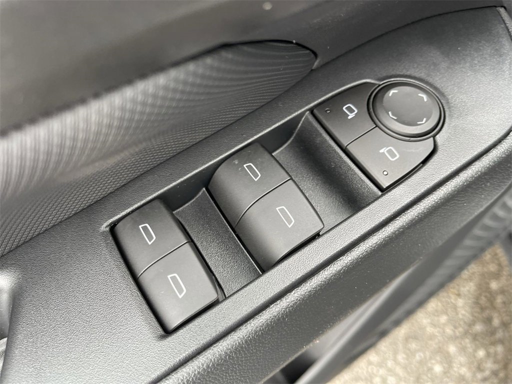 New 2026 Chevrolet Equinox EV LT image 13