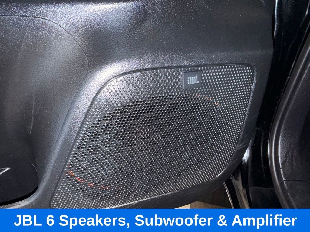 Used 2021 Toyota Tacoma Limited image 39