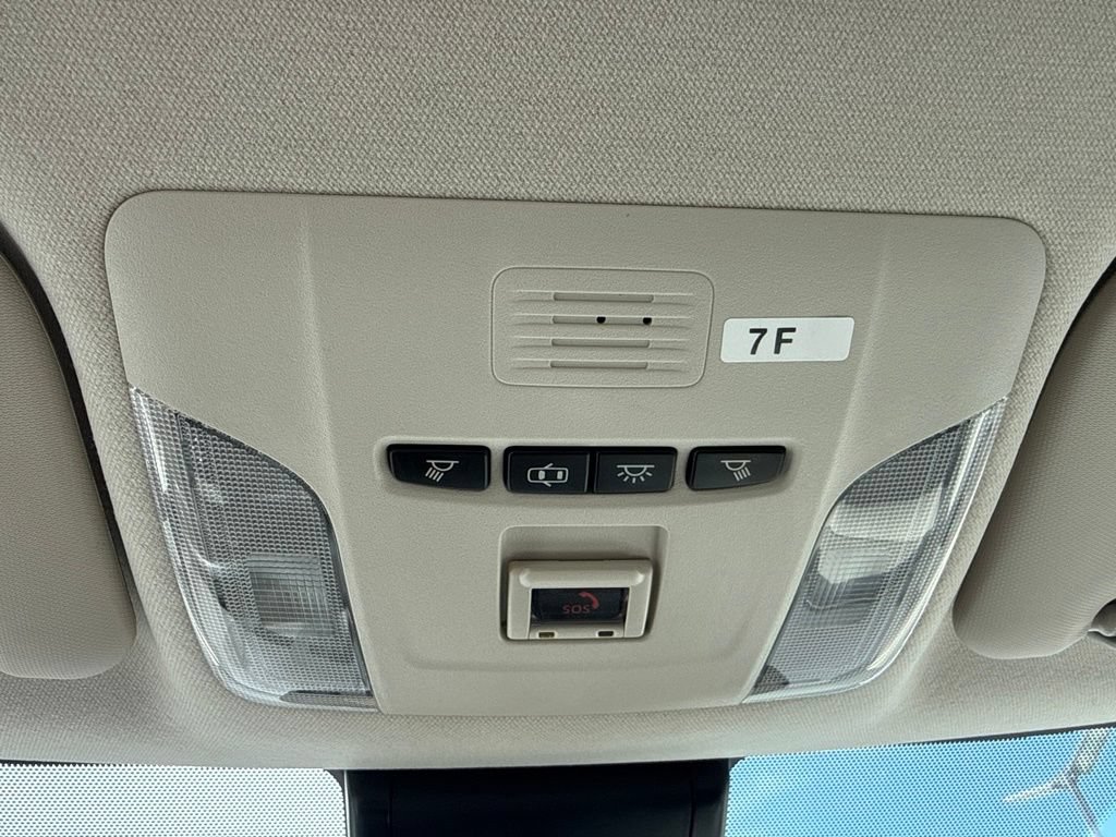 Used 2022 Toyota Corolla L w/ Carpet Mat Package (TMS) FWD image 22