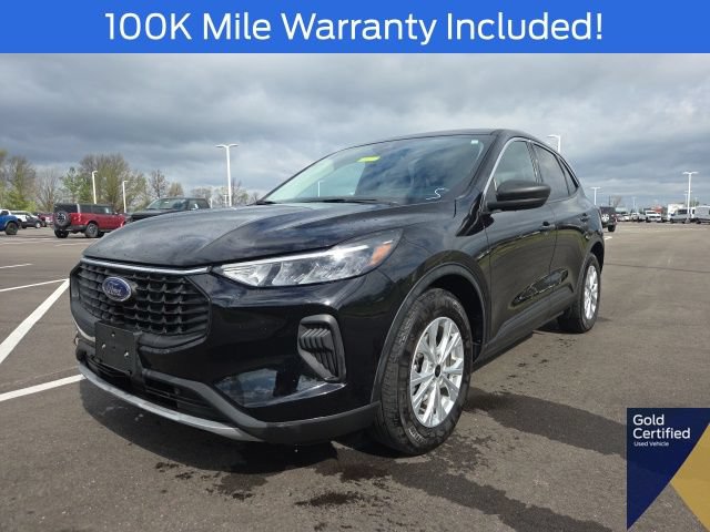 Used 2023 Ford Escape Active w/ Cold Weather Package FWD image 2