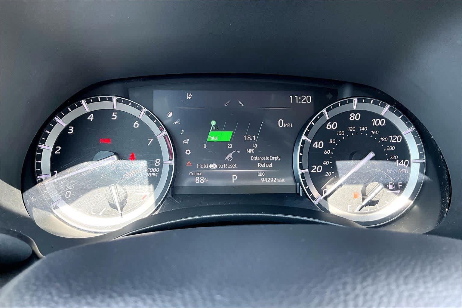 Used 2021 Toyota Highlander XLE AWD/4WD image 25