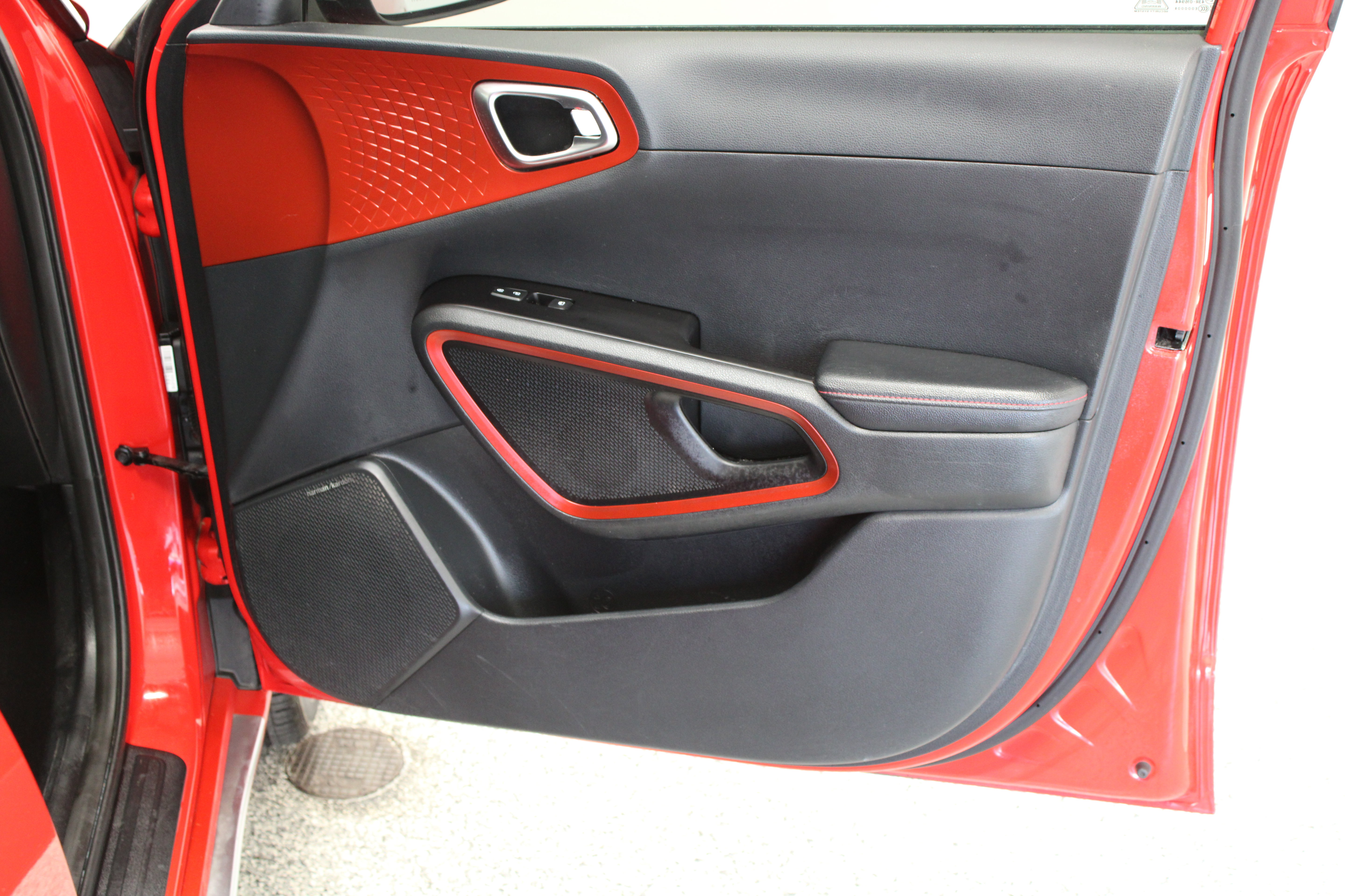 Used 2023 Kia Soul GT-Line w/ GT-Line Technology Package FWD image 37