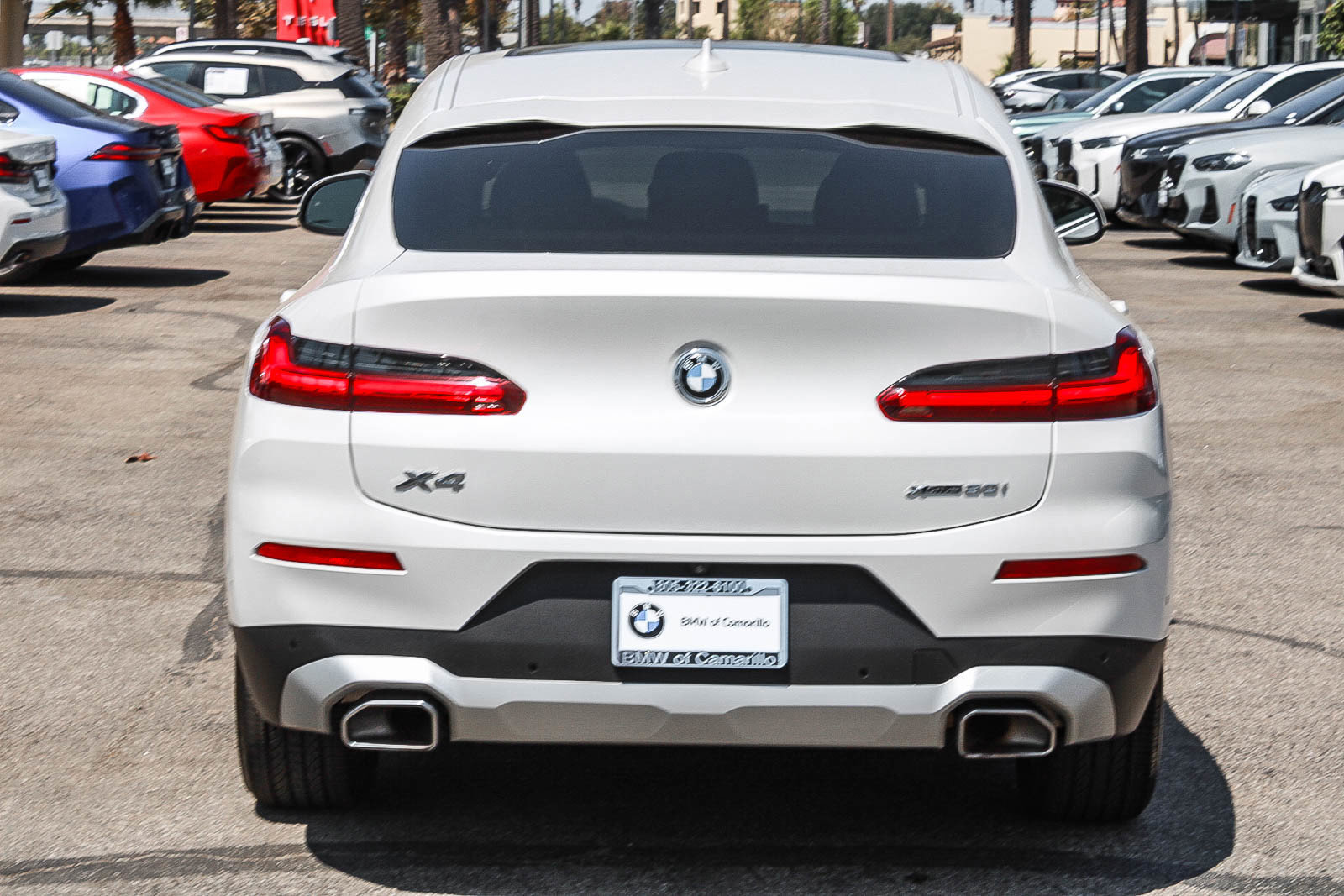 Used 2024 BMW X4 xDrive30i w/ Premium Package AWD/4WD image 5