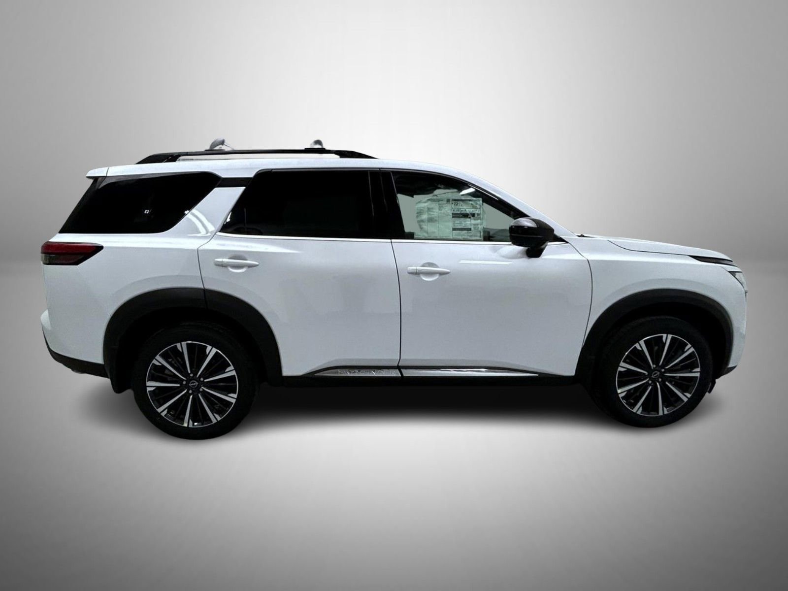 New 2026 Nissan Pathfinder Platinum image 4