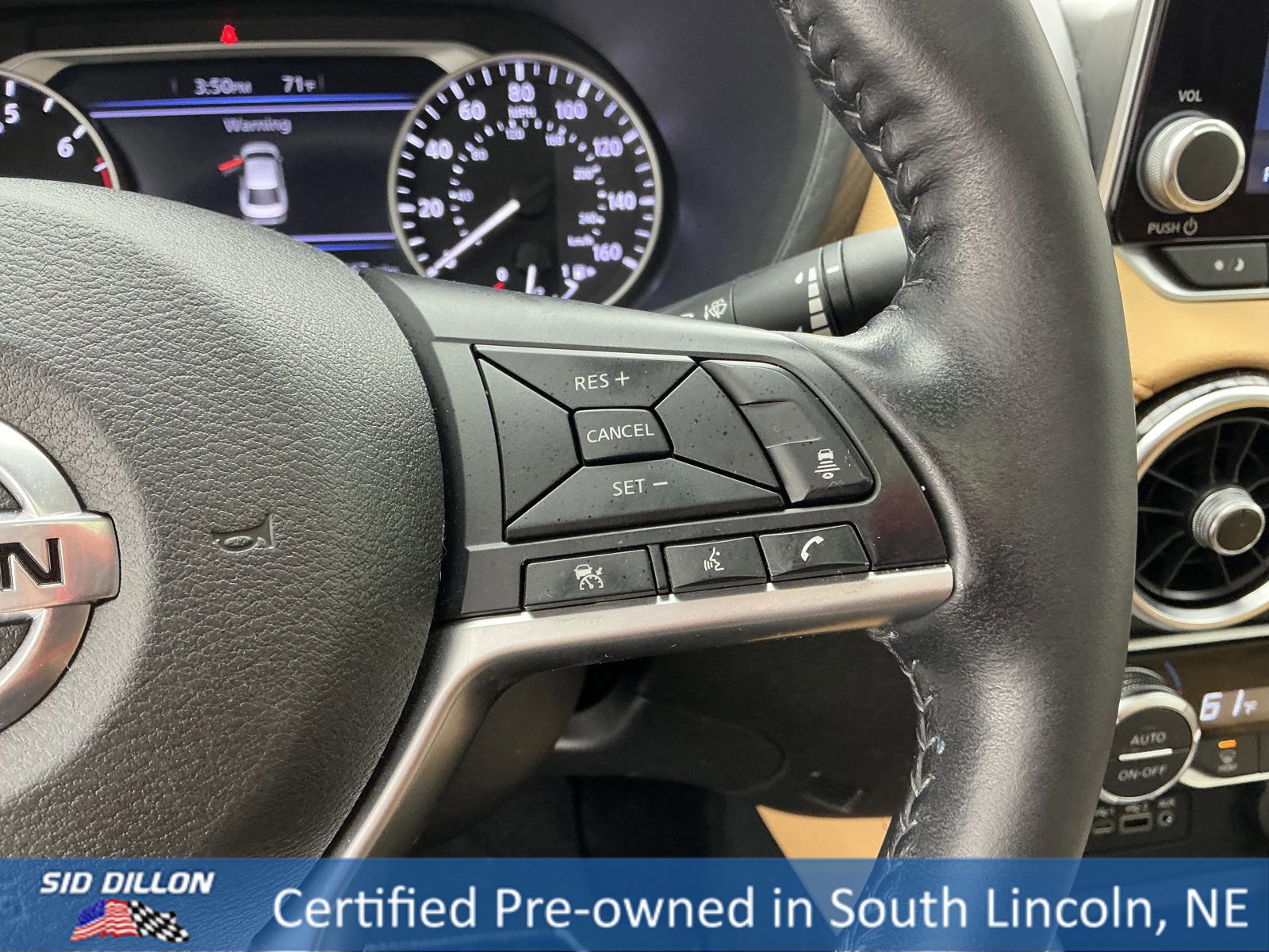 Used 2022 Nissan Sentra SV w/ SV Premium Package image 10