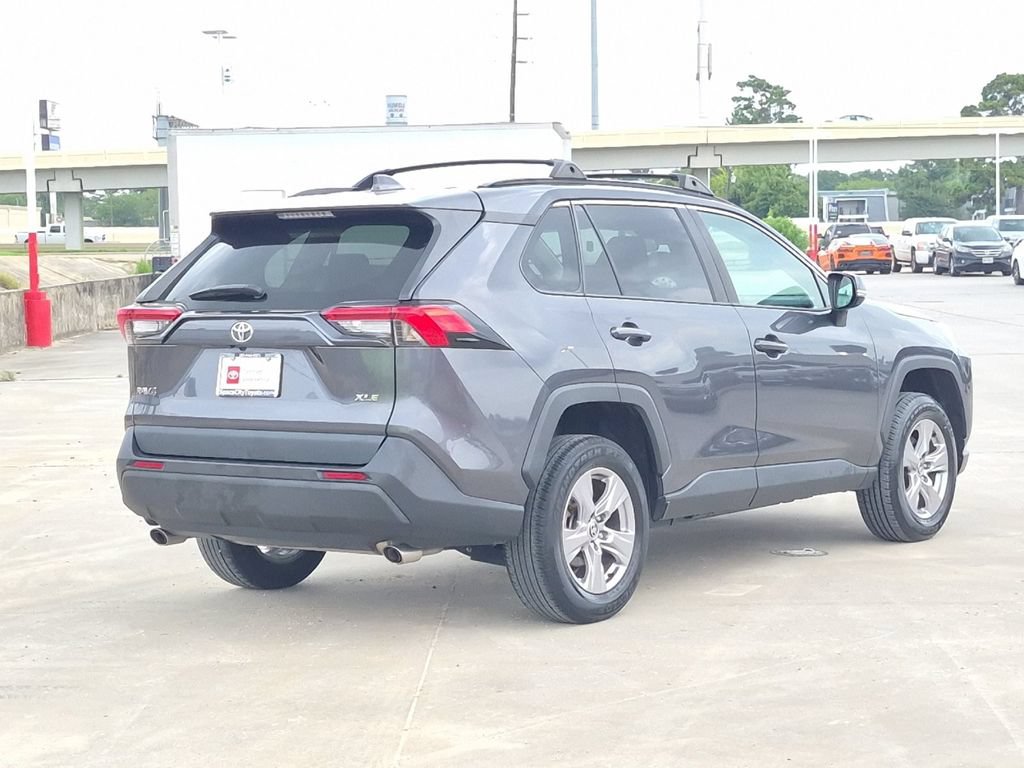Certified 2023 Toyota RAV4 XLE w/ Convenience Package FWD image 6