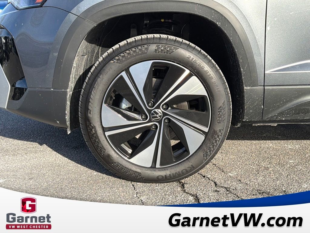 New 2026 Volkswagen Taos SE image 20
