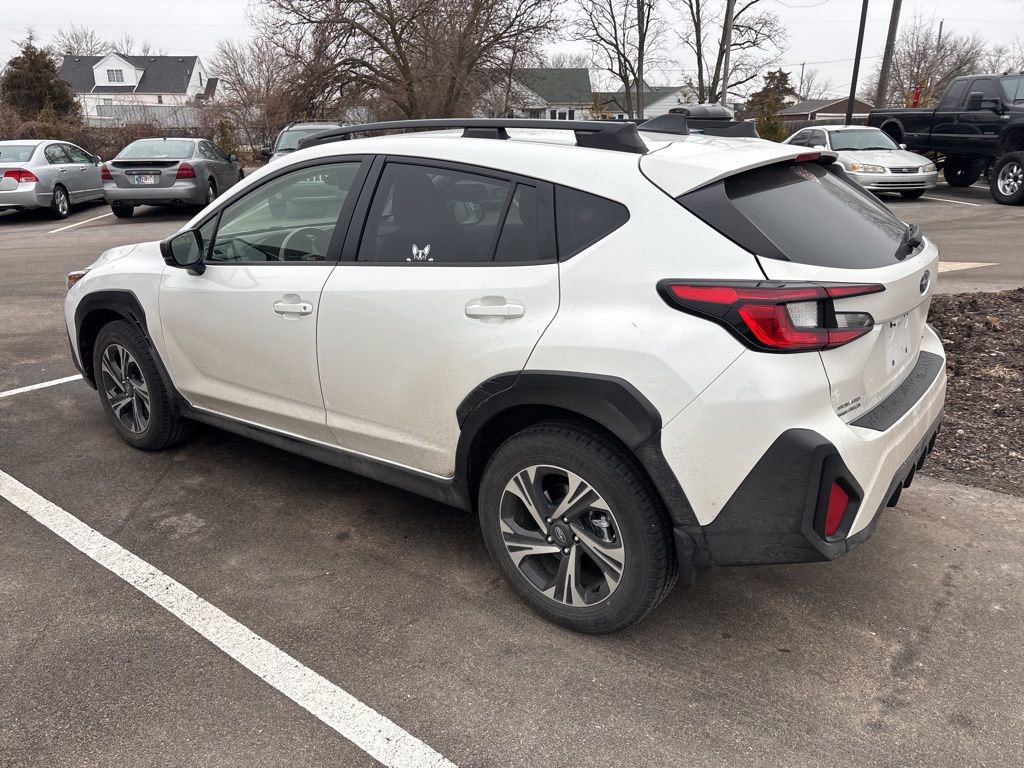 Used 2024 Subaru Crosstrek 2.0i Premium image 4
