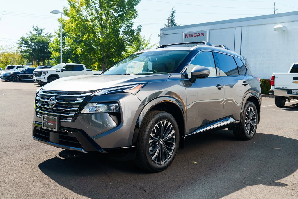 New 2026 Nissan Rogue Platinum image 3