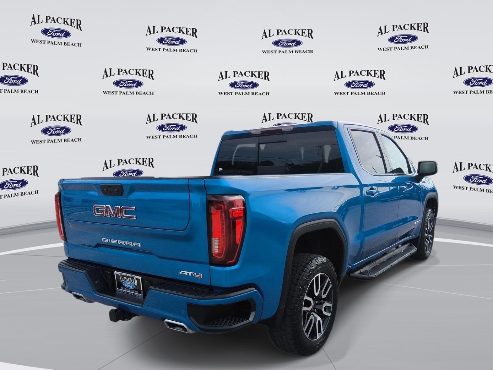 Used 2023 GMC Sierra 1500 AT4 w/ AT4 Premium Package AWD/4WD image 6