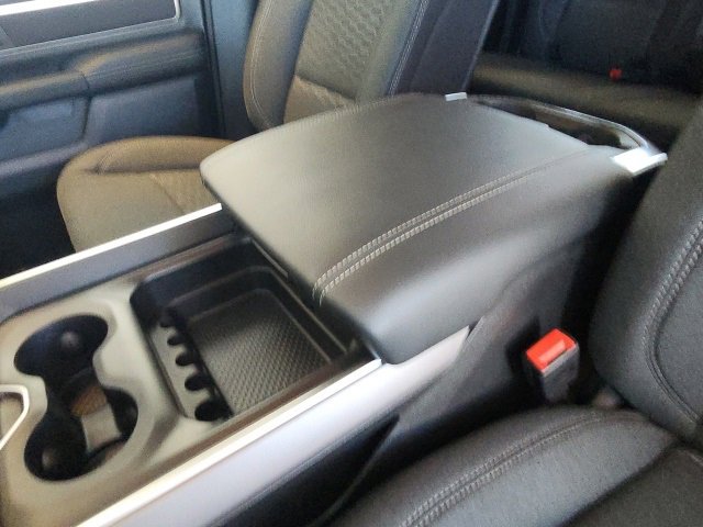 New 2026 RAM 1500 4x4 Crew Cab image 47