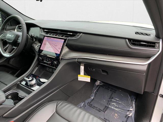 New 2025 Jeep Grand Cherokee Limited w/ Luxury Tech Group II image 28