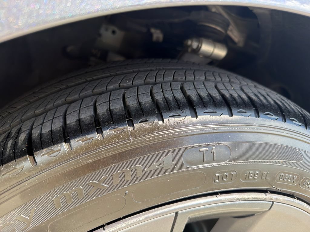 Used 2023 Tesla Model 3 Standard Range RWD image 16