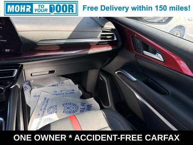 Used 2026 Chevrolet Traverse RS w/ LPO, Floor Liner Package AWD/4WD image 32