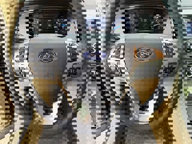 Used 2018 Ford Taurus SE image 20