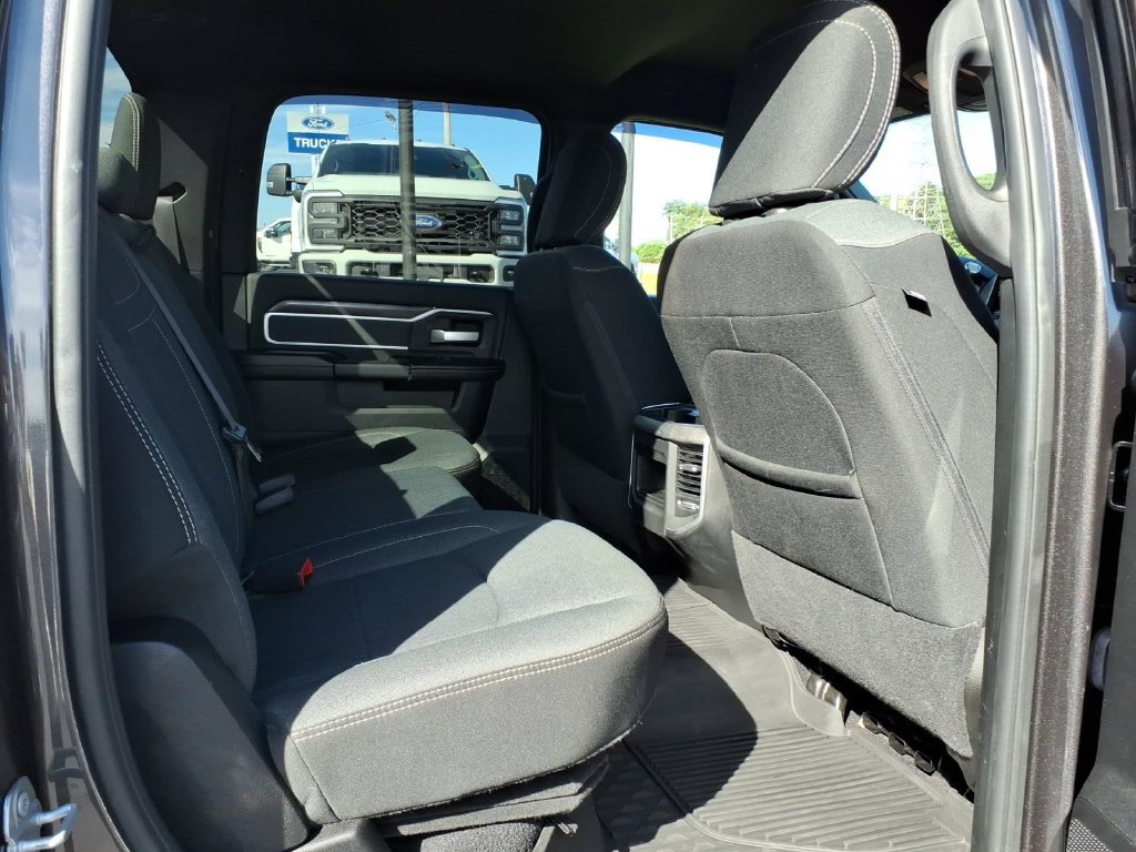 Used 2021 RAM 2500 Big Horn w/ Night Edition AWD/4WD image 13