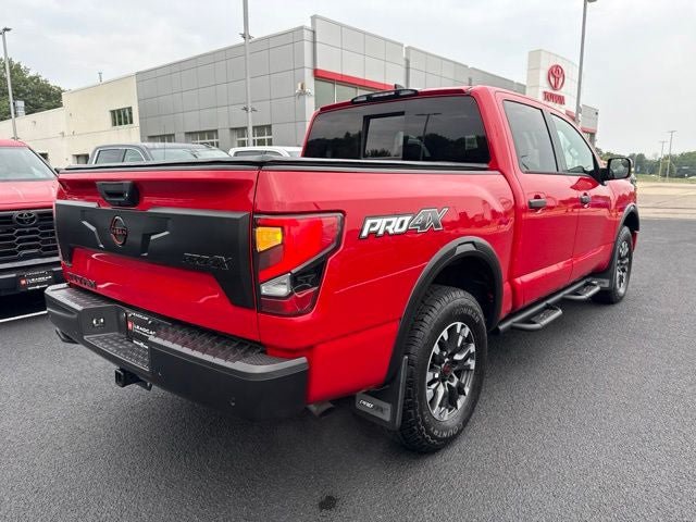 Used 2023 Nissan Titan PRO-4X w/ Pro-4x Convenience Package AWD/4WD image 17