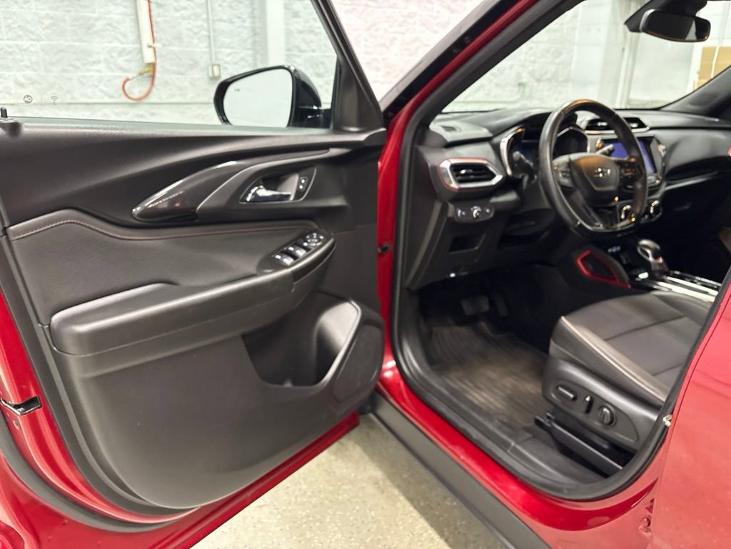 Used 2021 Chevrolet TrailBlazer RS w/ Convenience Package AWD/4WD image 13