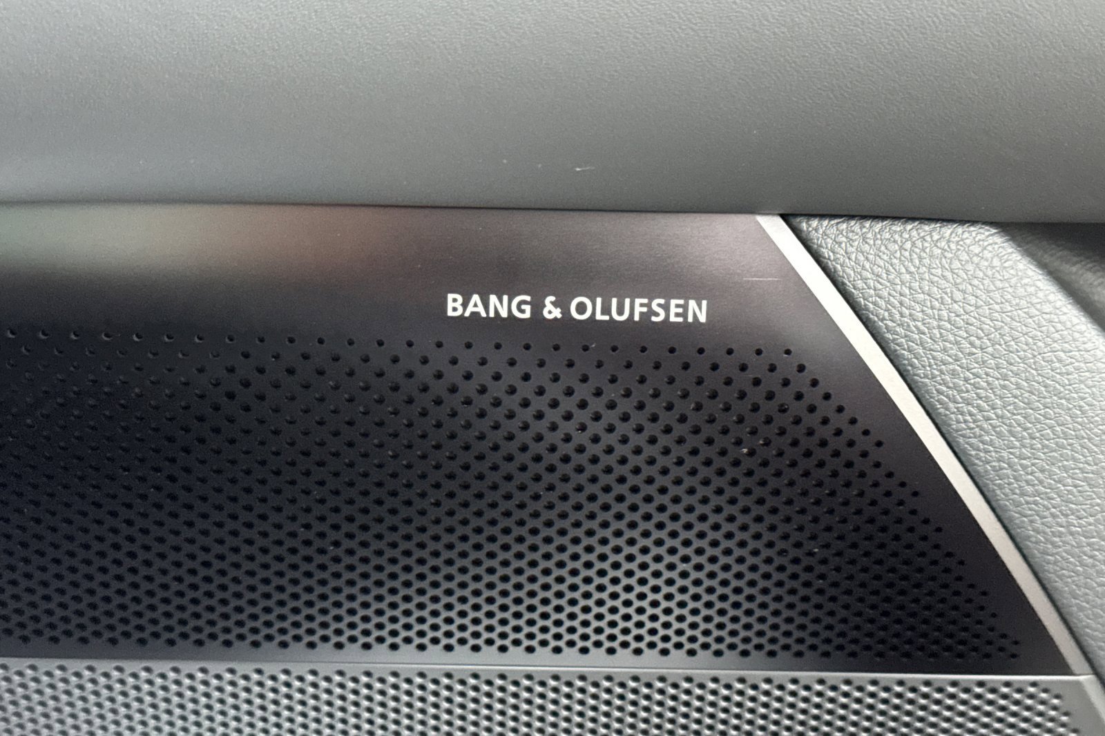 New 2026 Genesis G90 3.5T Prestige image 19