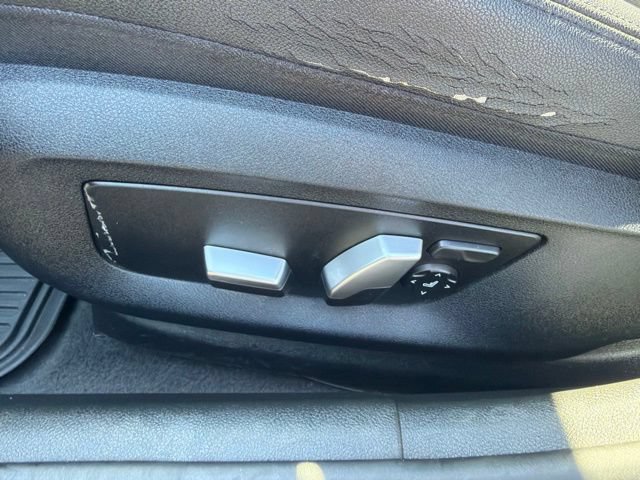 Used 2018 BMW 530i xDrive AWD/4WD image 11