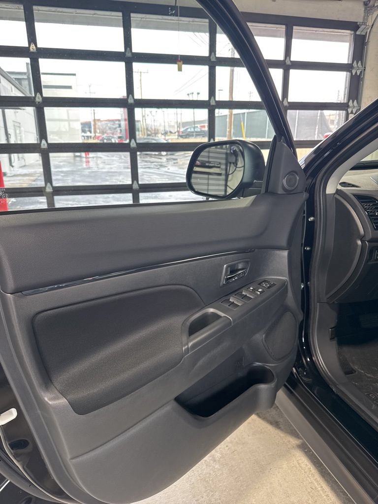 New 2026 Mitsubishi Outlander Sport ES AWD/4WD image 9