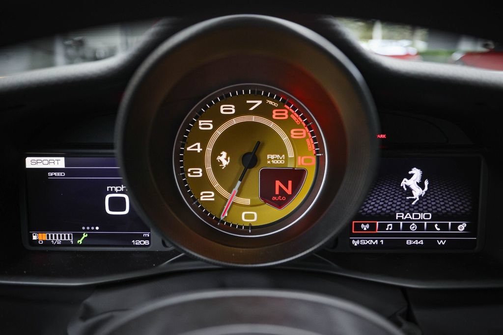 Used 2019 Ferrari 488 Pista Coupe RWD image 27
