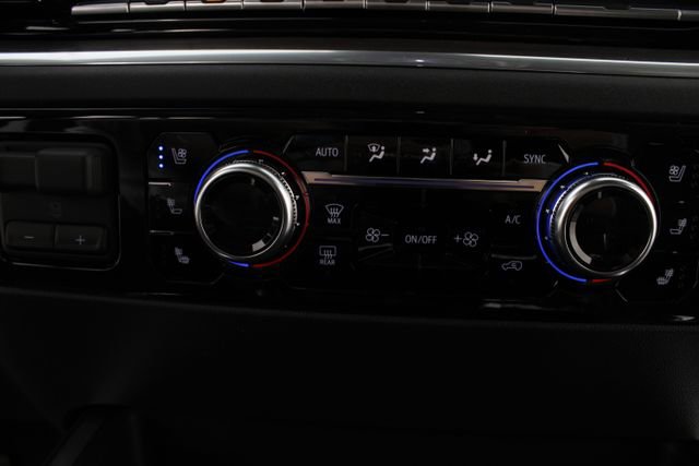 New 2026 GMC Sierra 1500 SLT image 7