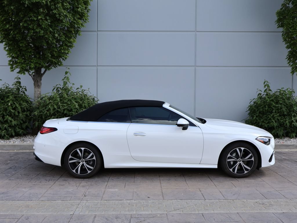 Certified 2026 Mercedes-Benz CLE 300 4MATIC Cabriolet image 5