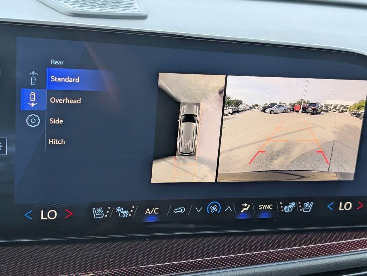 Used 2026 Chevrolet Traverse RS w/ LPO, Floor Liner Package FWD image 14