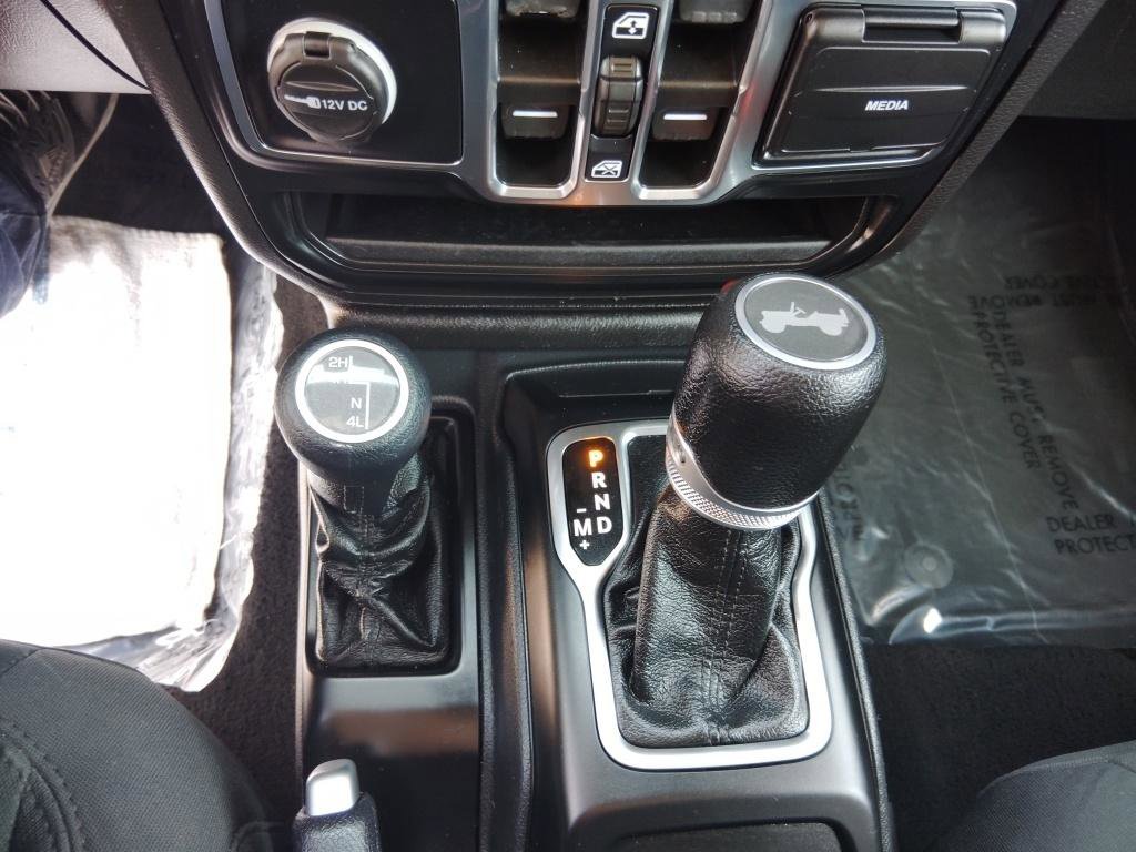 Used 2021 Jeep Wrangler Unlimited Sport AWD/4WD image 22