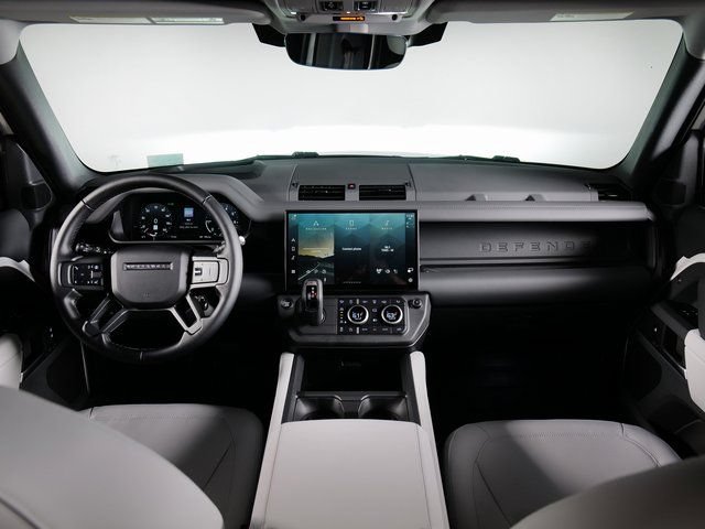 New 2026 Land Rover Defender 110 X-Dynamic SE AWD/4WD image 4