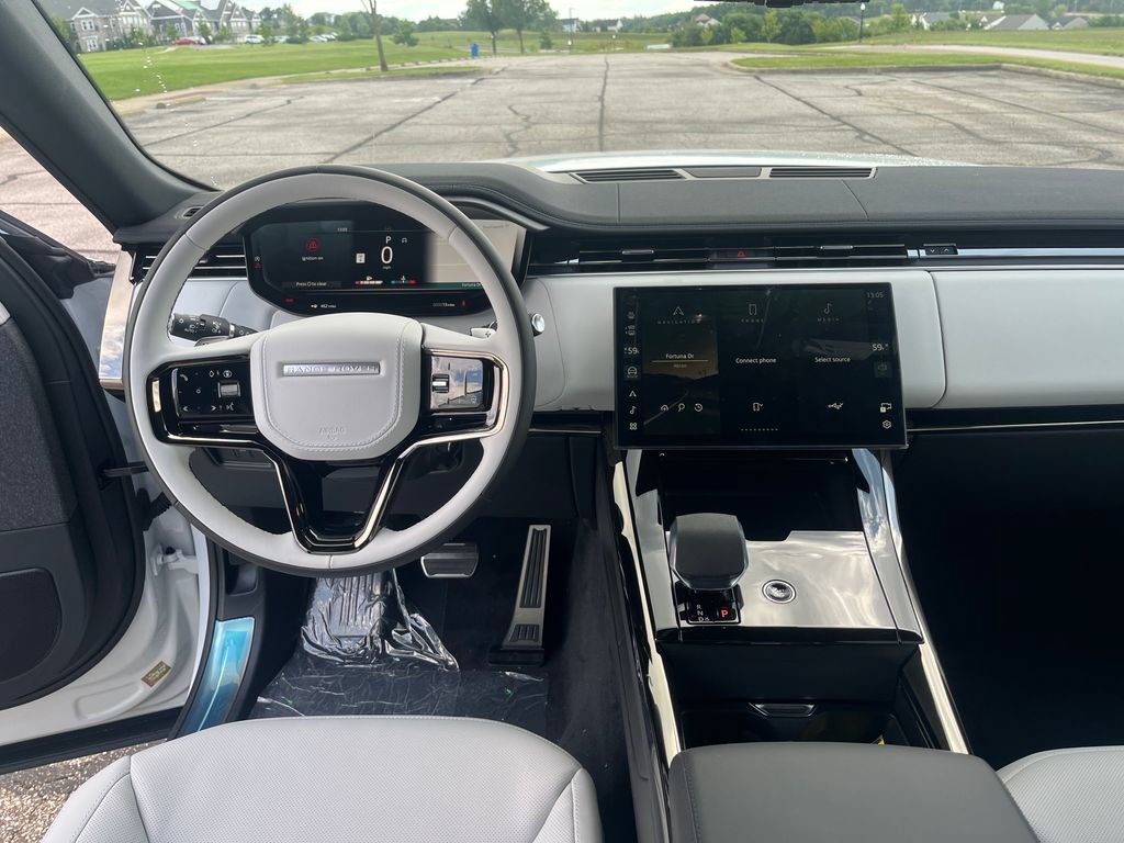 New 2026 Land Rover Range Rover Sport Dynamic SE AWD/4WD image 13