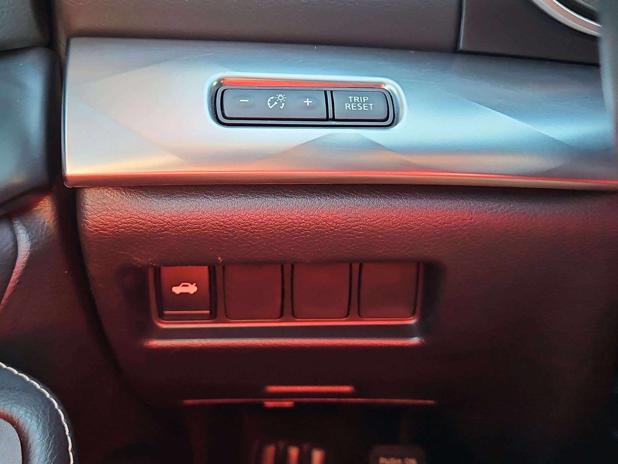 Used 2023 Nissan Maxima SV w/ Floor Mat Group FWD image 23
