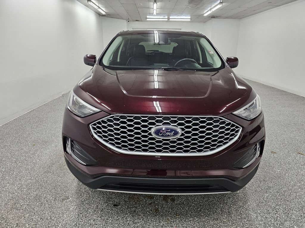 Used 2024 Ford Edge SEL w/ Convenience Package AWD/4WD image 2