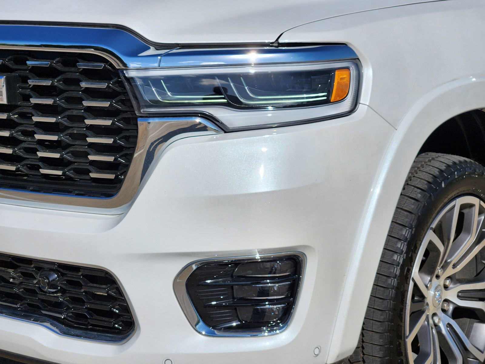 New 2026 RAM 1500 Tungsten w/ Off Road Group AWD/4WD image 10