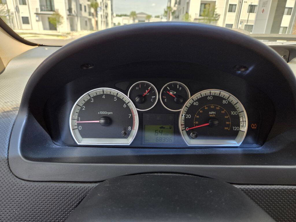 Used 2009 Chevrolet Aveo LT FWD image 16
