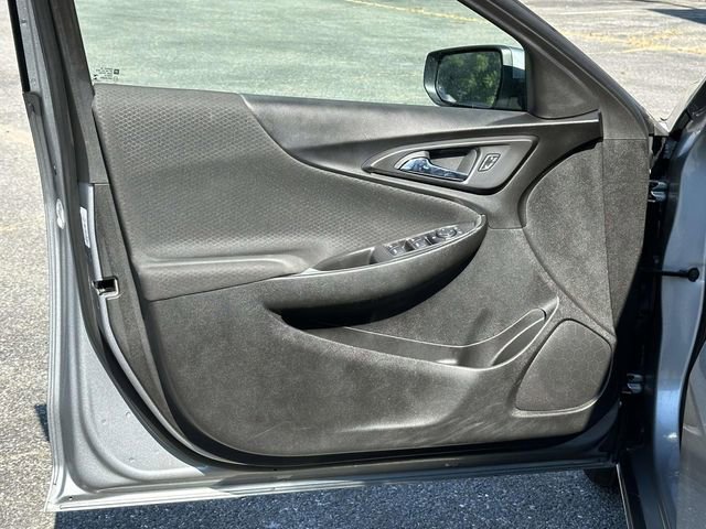 Used 2023 Chevrolet Malibu LT image 9