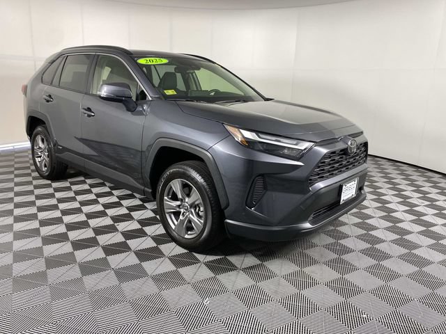 Used 2025 Toyota RAV4 XLE w/ Convenience Package AWD/4WD image 1