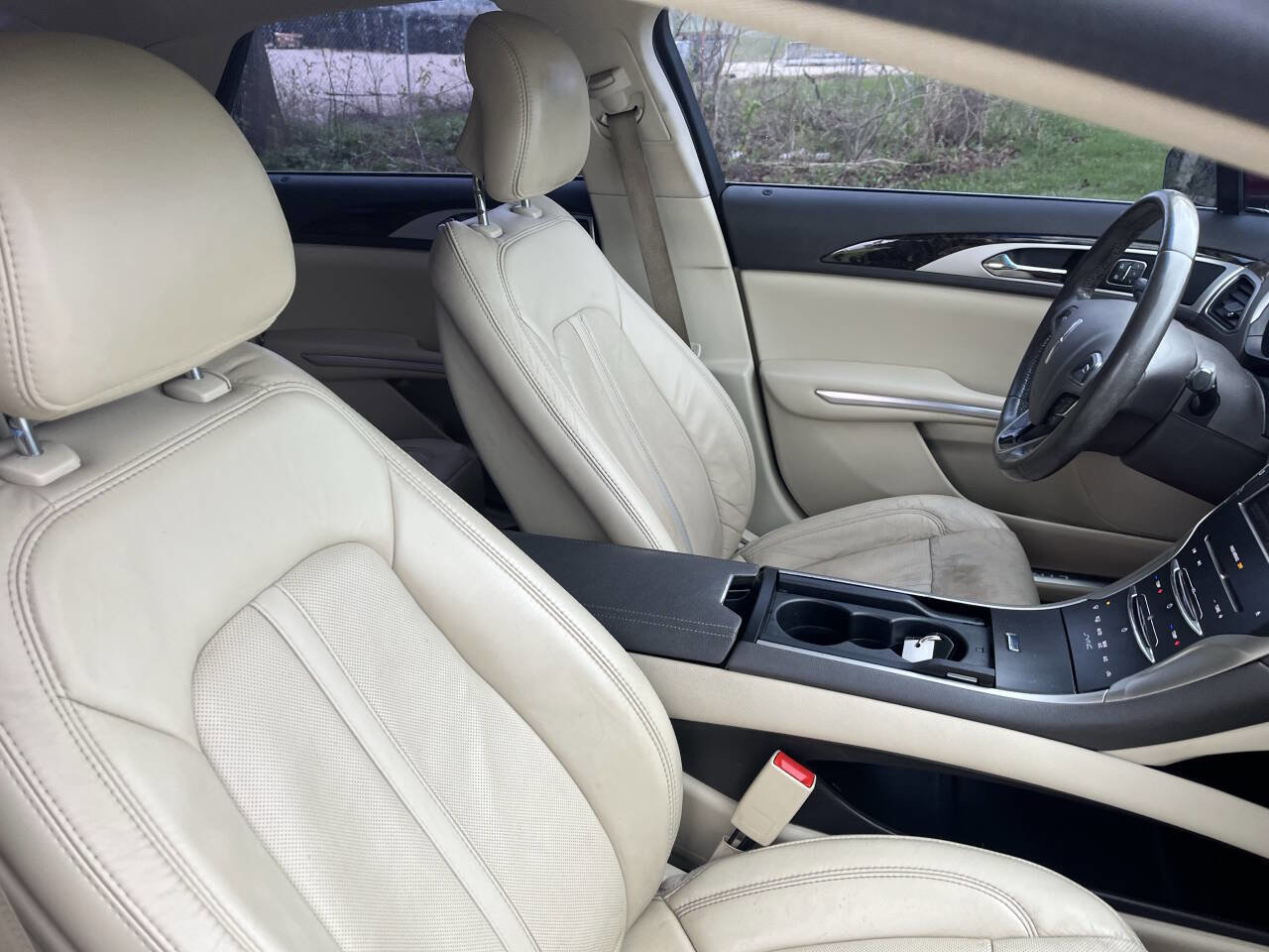 Used 2015 Lincoln MKZ Hybrid w/ Equipment Group 202A Reserve FWD image 33