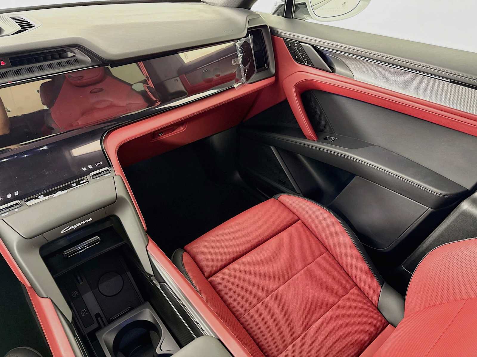 New 2026 Porsche Cayenne Electric Coupe AWD/4WD image 24