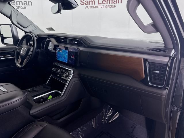 Used 2024 GMC Sierra 3500 Denali w/ Denali Reserve Package image 34