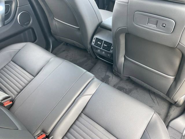 Used 2025 Land Rover Discovery Sport Dynamic SE image 13
