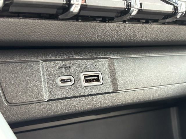 Used 2024 Chevrolet Colorado LT w/ LT Convenience Package III image 41