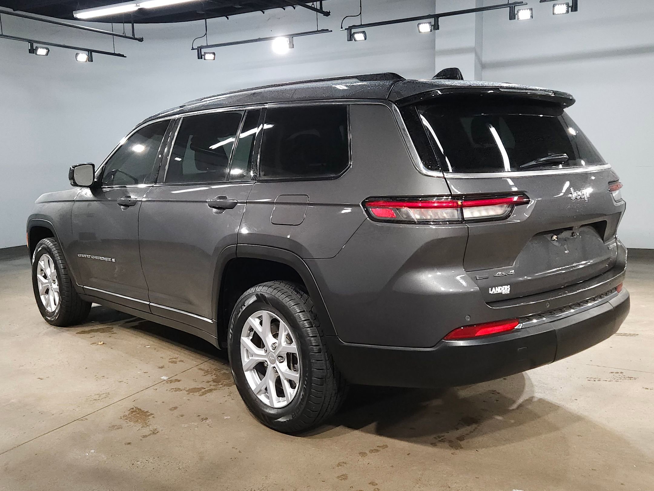 Used 2022 Jeep Grand Cherokee L Limited image 5